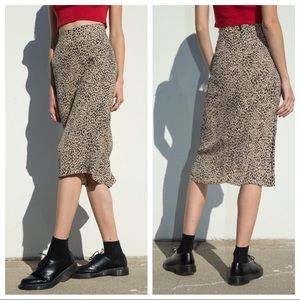 Brandy Melville Leopard Print Phoebe Skirt